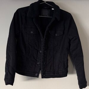 Levi’s black fur lined denim jacket size medium